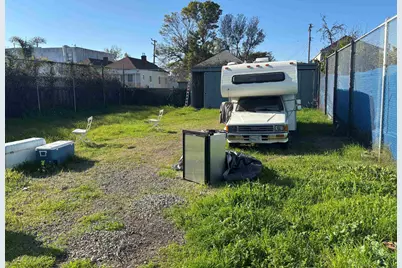 2429 Market St, Oakland, CA 94607 - Photo 2