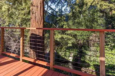 9600 Golf Links, Oakland, CA 94605 - Photo 10