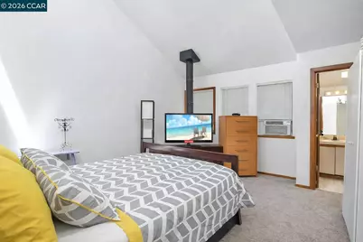 130 Creekside Ct, El Sobrante, CA 94803 - Photo 14