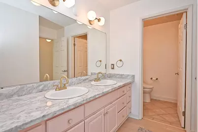 960 Shorepoint #215, Alameda, CA 94501 - Photo 10