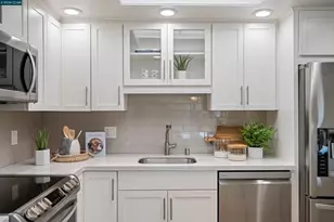 2817 Golden Rain Rd, Walnut Creek, CA 94595 - Photo 22