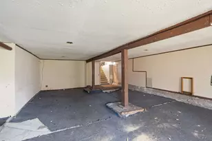 1347 Shafter Ave, San Francisco, CA 94124 - Photo 18