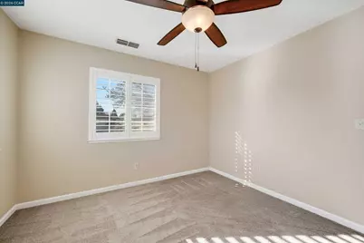 738 Marsh Pl, Fairfield, CA 94533 - Photo 34