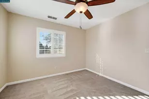 738 Marsh Pl, Fairfield, CA 94533 - Photo 34