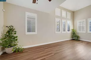 738 Marsh Pl, Fairfield, CA 94533 - Photo 10