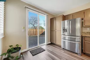 738 Marsh Pl, Fairfield, CA 94533 - Photo 16