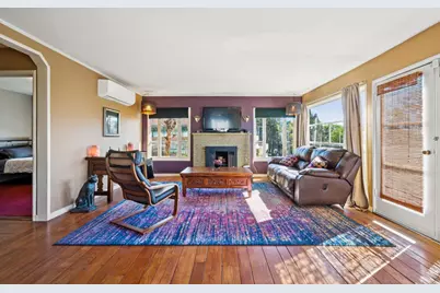 10768 Sheldon St, Oakland, CA 94605 - Photo 8