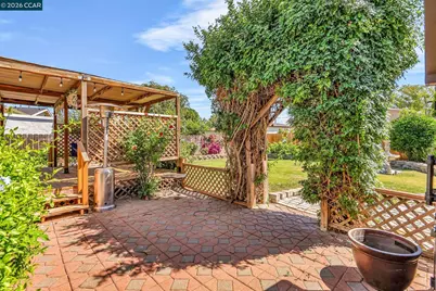 183 Leland Rd, Pittsburg, CA 94565 - Photo 16