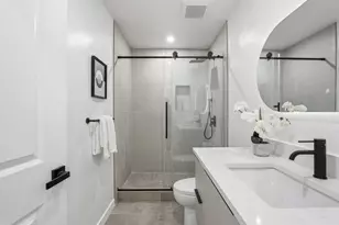 1594 Hallbrook Dr, San Jose, CA 95118 - Photo 24