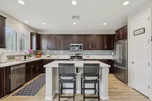 165 Little Ranch Cir, Oakley, CA 94561 - Photo 14