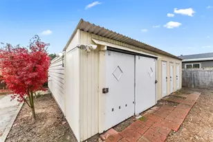 1046 Alcatraz Ave, Oakland, CA 94608 - Photo 20