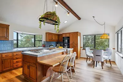 23762 Hutchinson Rd, Los Gatos, CA 95033 - Photo 8