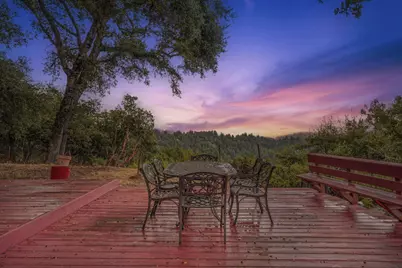 23762 Hutchinson Rd, Los Gatos, CA 95033 - Photo 2