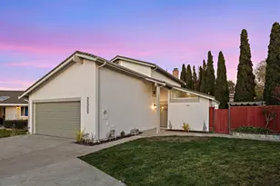 32325 Pegasus Ct, Union City, CA 94587 - Photo 2