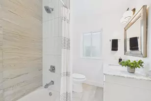 680 42nd St, Oakland, CA 94609 - Photo 30