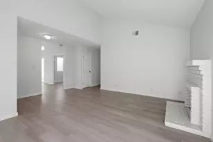 1371 Sunnycrest Cir, San Jose, CA 95122 - Photo 6