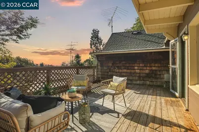 7308 Altura Pl, Oakland, CA 94605 - Photo 26