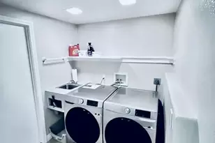 3164 Swallows Nest Dr, Sacramento, CA 95833 - Photo 16