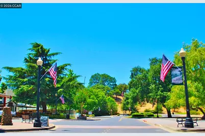 1295 Shell Cir, Clayton, CA 94517 - Photo 36