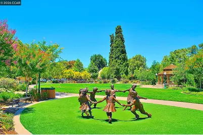 1295 Shell Cir, Clayton, CA 94517 - Photo 34