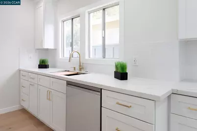 1515 Hampel St, Oakland, CA 94602 - Photo 18