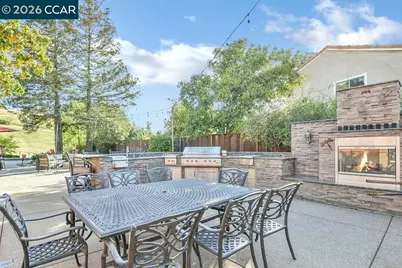5308 Vista Point Ct, Concord, CA 94521 - Photo 22