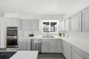 15744 Via Sonata, San Lorenzo, CA 94580 - Photo 12