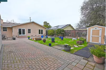 1013 Pleasant Valley Dr, Pleasant Hill, CA 94523 - Photo 38