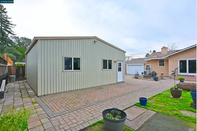 1013 Pleasant Valley Dr, Pleasant Hill, CA 94523 - Photo 36