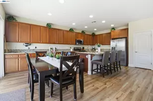 868 San Remo Ln, Mountain House, CA 95391 - Photo 6