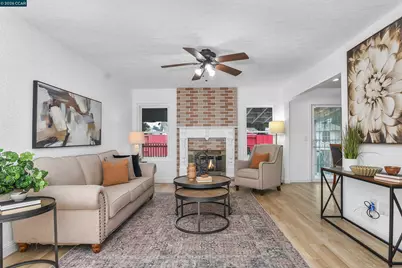 4126 Camelot Ct, Pittsburg, CA 94565 - Photo 2