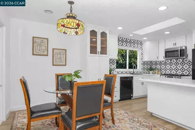 4126 Camelot Ct, Pittsburg, CA 94565 - Photo 10