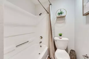 6400 Christie Ave, Emeryville, CA 94608 - Photo 18