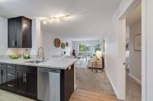 6400 Christie Ave, Emeryville, CA 94608 - Photo 2