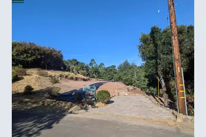 13 St James  Court, Orinda, CA 94563 - Photo 2