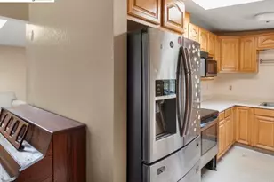 2190 Giant Rd, San Pablo, CA 94806 - Photo 2