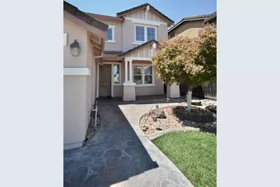 9416 Lyndley Plaza Way, Elk Grove, CA 95624 - Photo 4