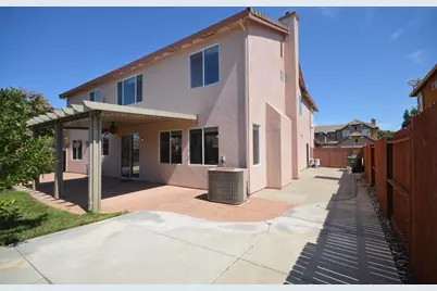 9416 Lyndley Plaza Way, Elk Grove, CA 95624 - Photo 38