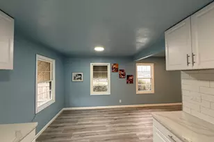 5500 Fruitridge Rd, Sacramento, CA 95820 - Photo 2