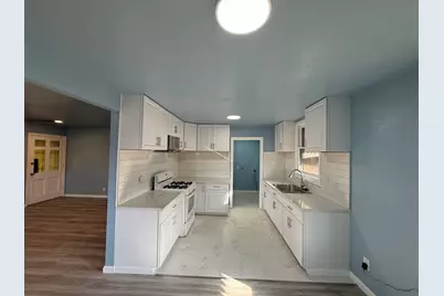 5500 Fruitridge Rd, Sacramento, CA 95820 - Photo 10