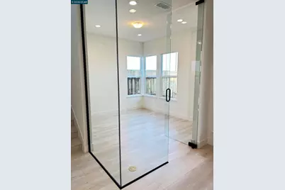 16113 Purdy Ct, Lathrop, CA 95330 - Photo 2