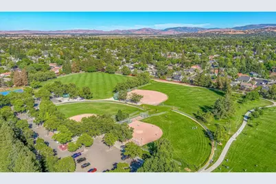 297 Del Valle Ct, Pleasanton, CA 94566 - Photo 58