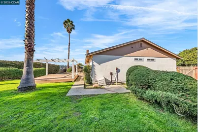 121 Fir Ct, Hercules, CA 94547 - Photo 44