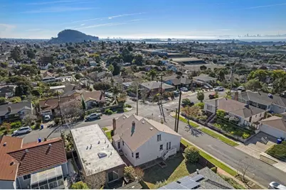 5901 Burlingame Avenue, Richmond, CA 94804 - Photo 52