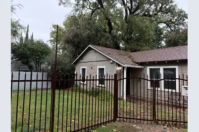 3249 B St, Sacramento, CA 95816 - Photo 2