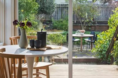 7607 Valentine St, Oakland, CA 94605 - Photo 18