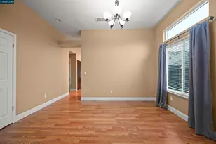 2241 Woodhill Dr, Pittsburg, CA 94565 - Photo 8