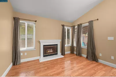 2241 Woodhill Dr, Pittsburg, CA 94565 - Photo 16