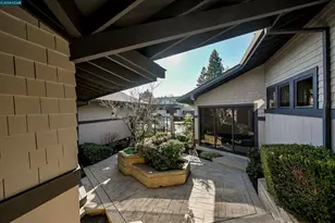 3284 Surmont Dr, Lafayette, CA 94549 - Photo 4