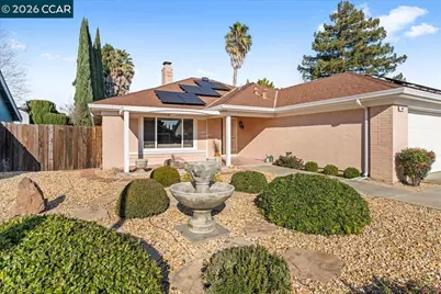 106 Oakmeade Ct, Vacaville, CA 95687 - Photo 2